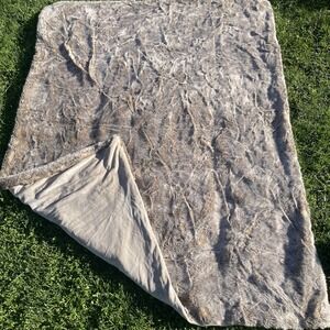 RH Restoration Hardware Faux Fur Velour Throw Blanket Brown Beige 46"x 60"